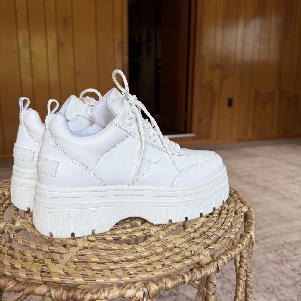 Windsor Smith Chunky Platform Lace-Up Sneakers in White - Picture 5 of 16